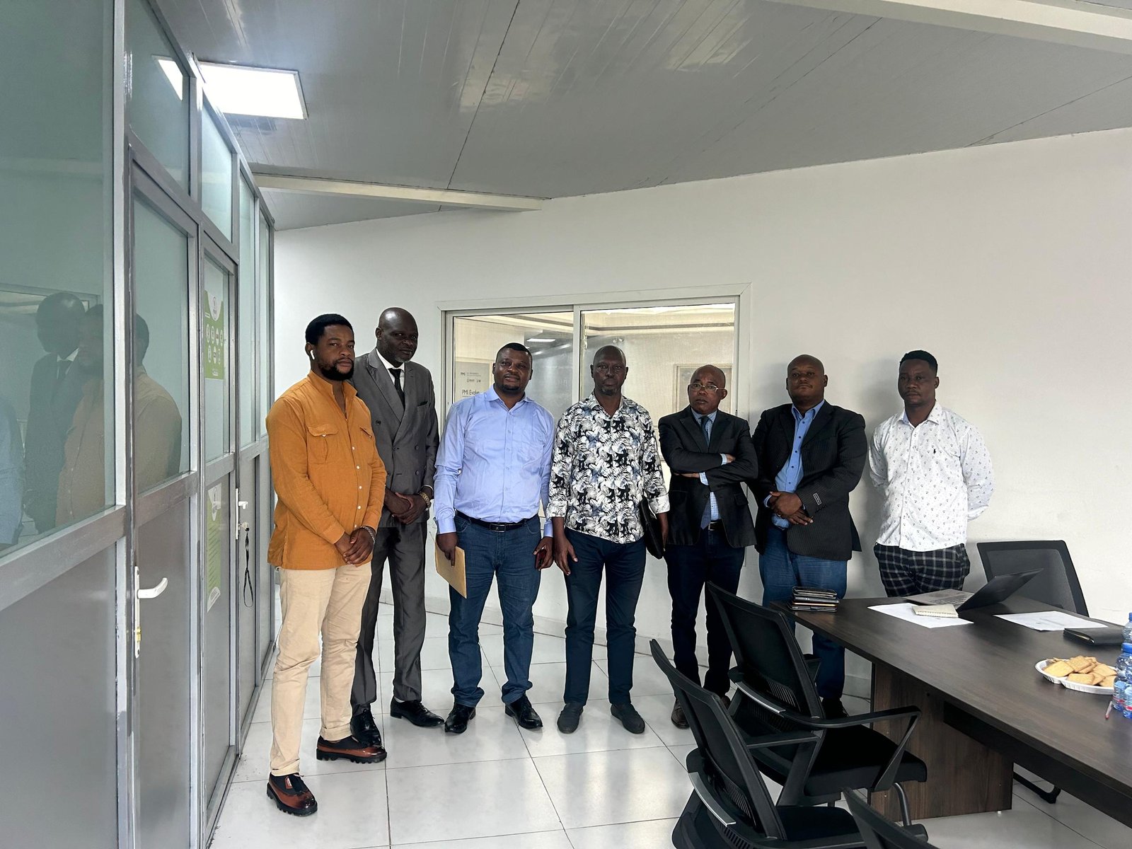 CEGEAU SARL lance un projet stratégique avec Guybusiness dans 4 communes de Kinshasa