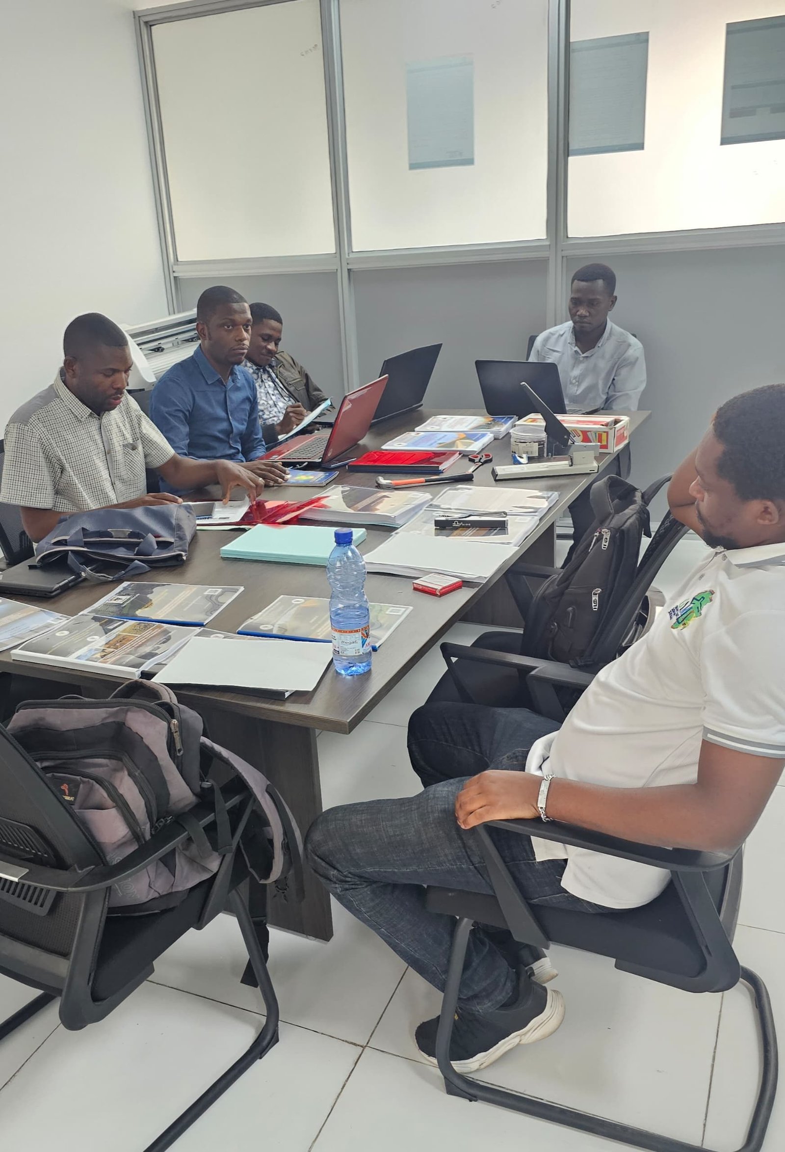 Coaching en management de projets par CEGEAU SARL