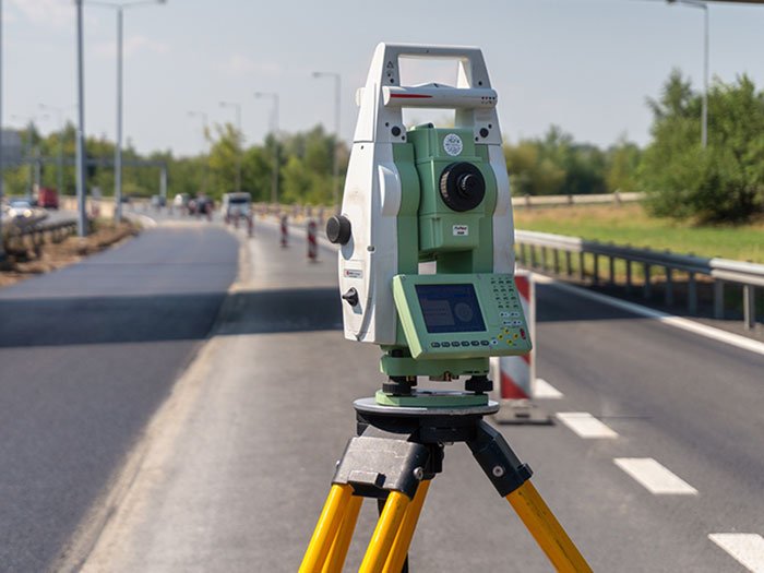 Équipements topographiques utilisés par CEGEAU SARL